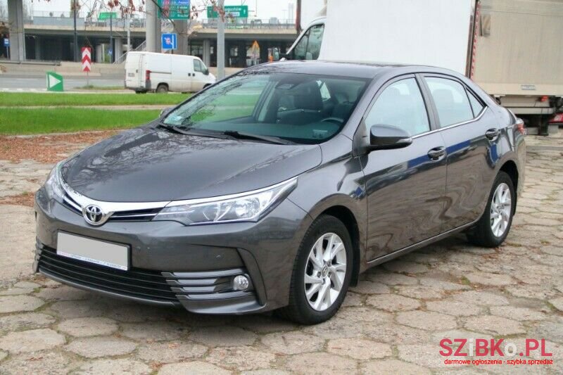 2018' Toyota Corolla photo #1