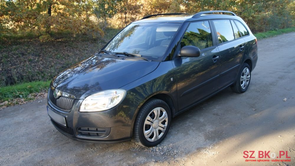 2008' Skoda Fabia photo #3