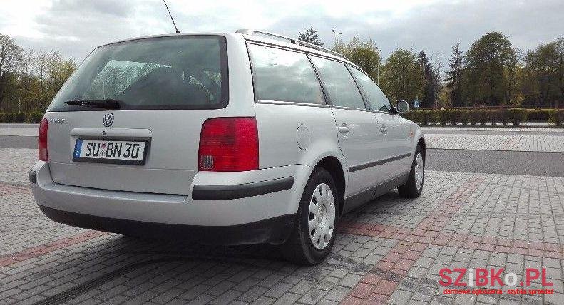 1998' Volkswagen Passat photo #1