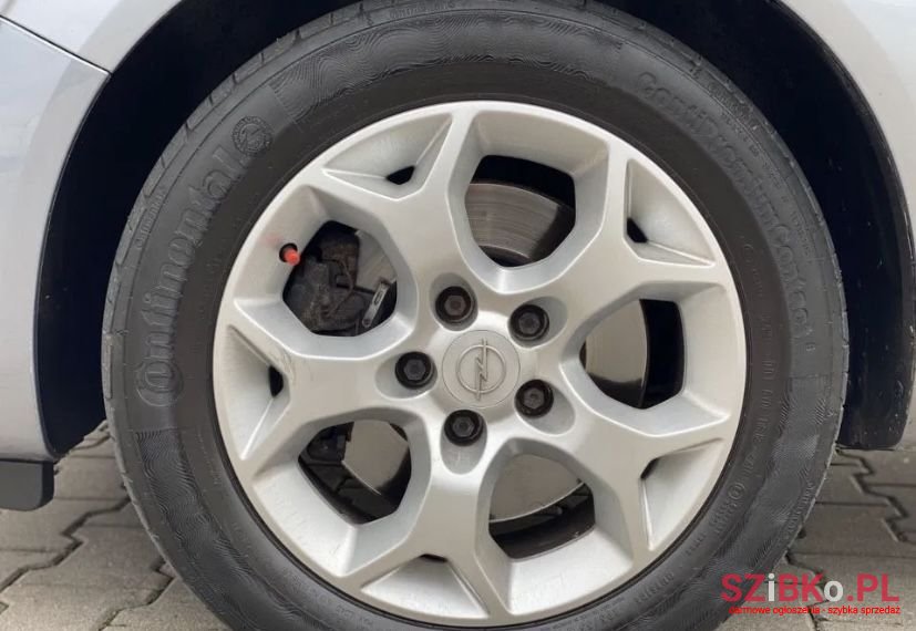 2005' Opel Zafira photo #5