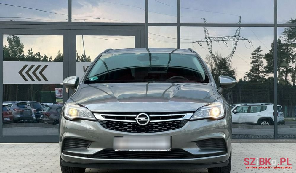 2017' Opel Astra 1.4 T Dynamic photo #2