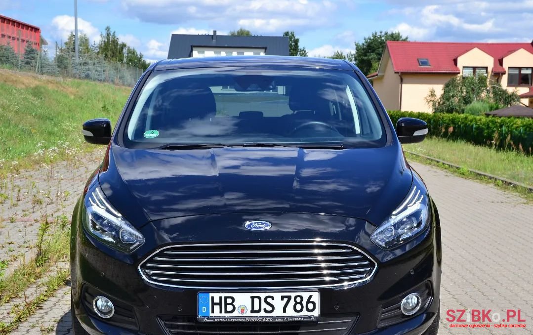 2017' Ford S-Max photo #2