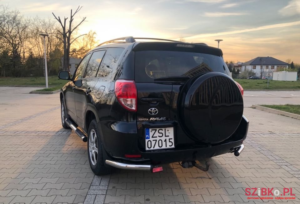 2007' Toyota RAV4 photo #5