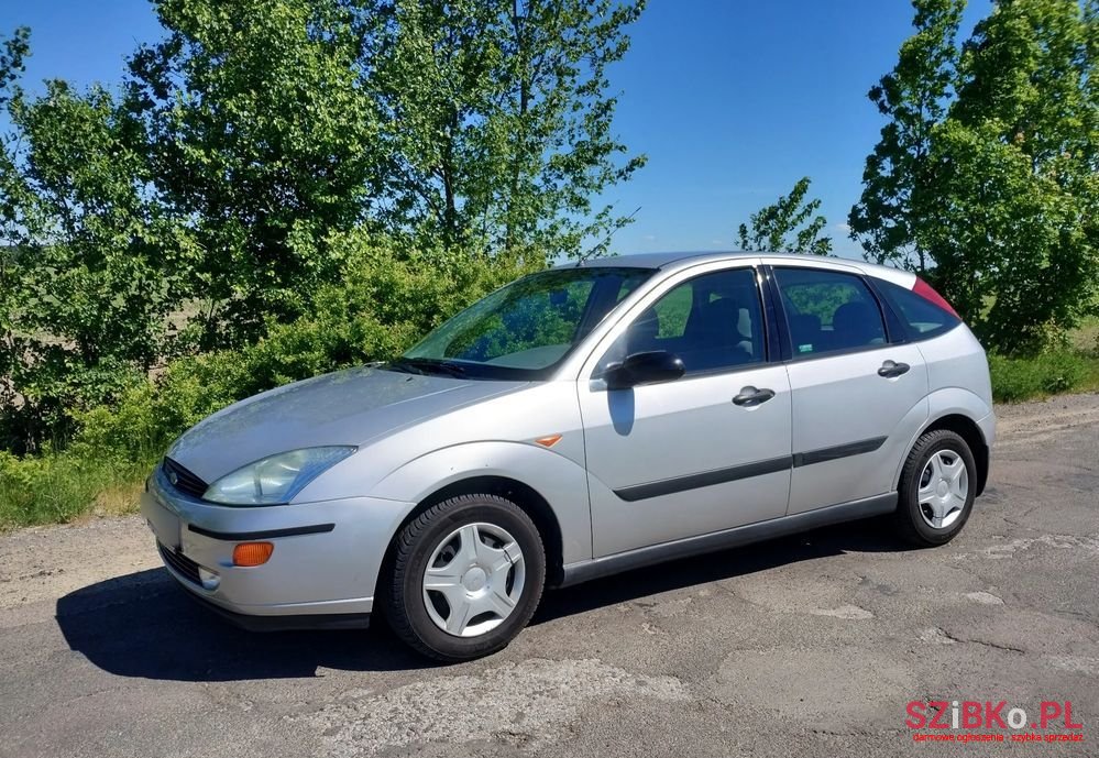 1999' Ford Focus 1.6 Ambiente photo #1