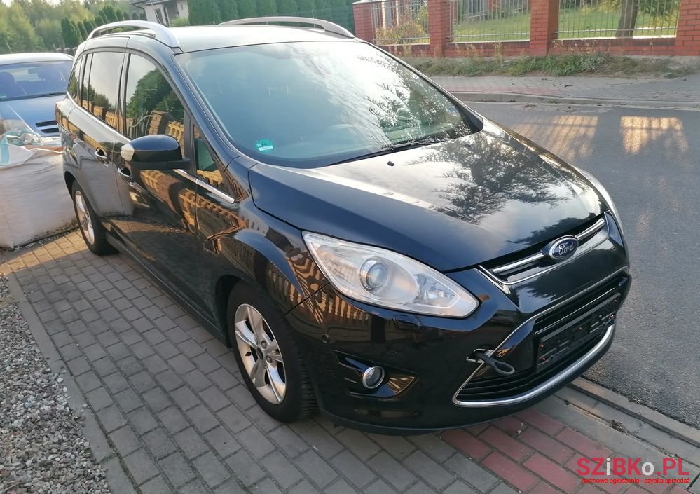 2012' Ford Grand C-MAX photo #3