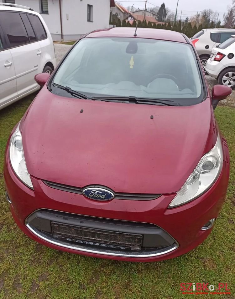 2011' Ford Fiesta 1.4 Titanium photo #3