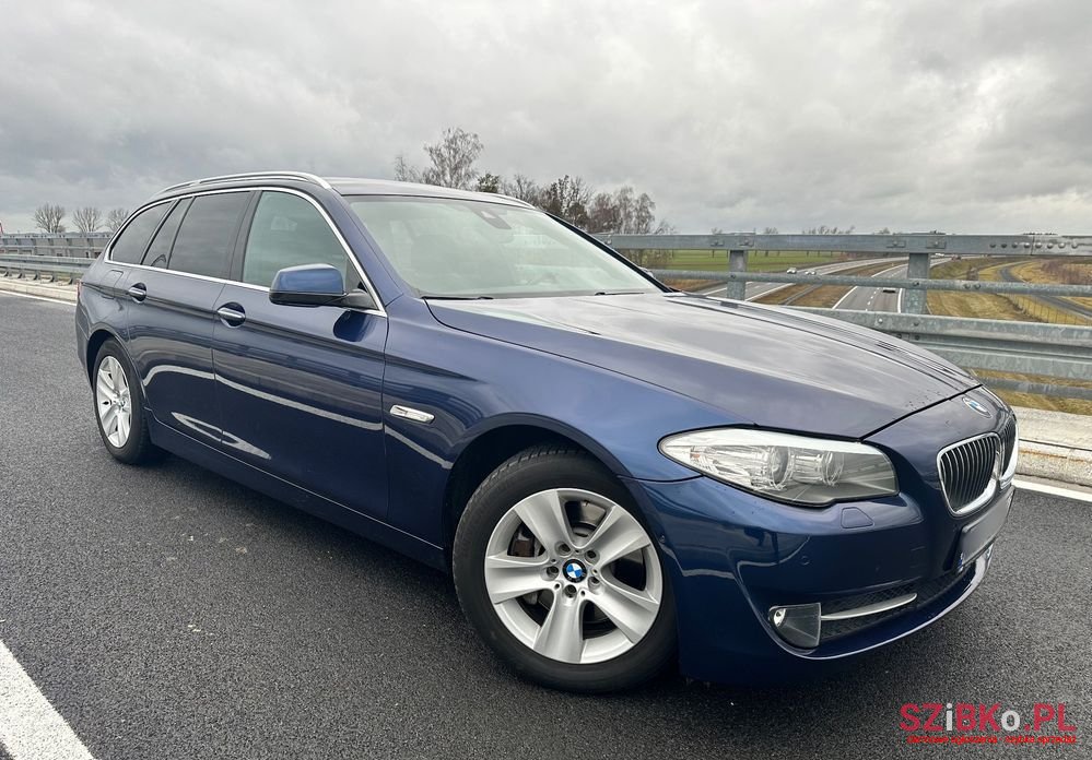 2012' BMW 5 Series photo #1