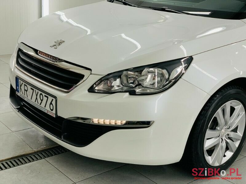 2017' Peugeot 308 photo #1