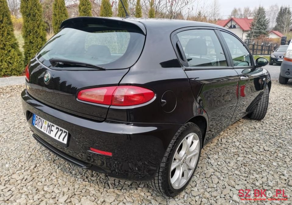 2010' Alfa Romeo 147 photo #3