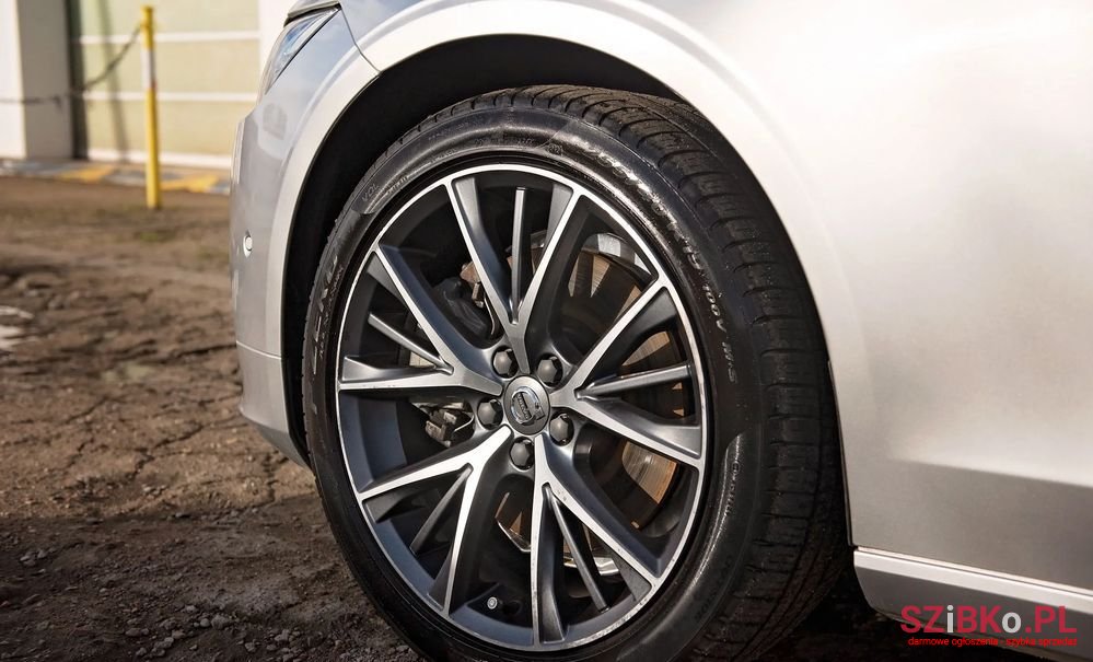 2017' Volvo S90 photo #4