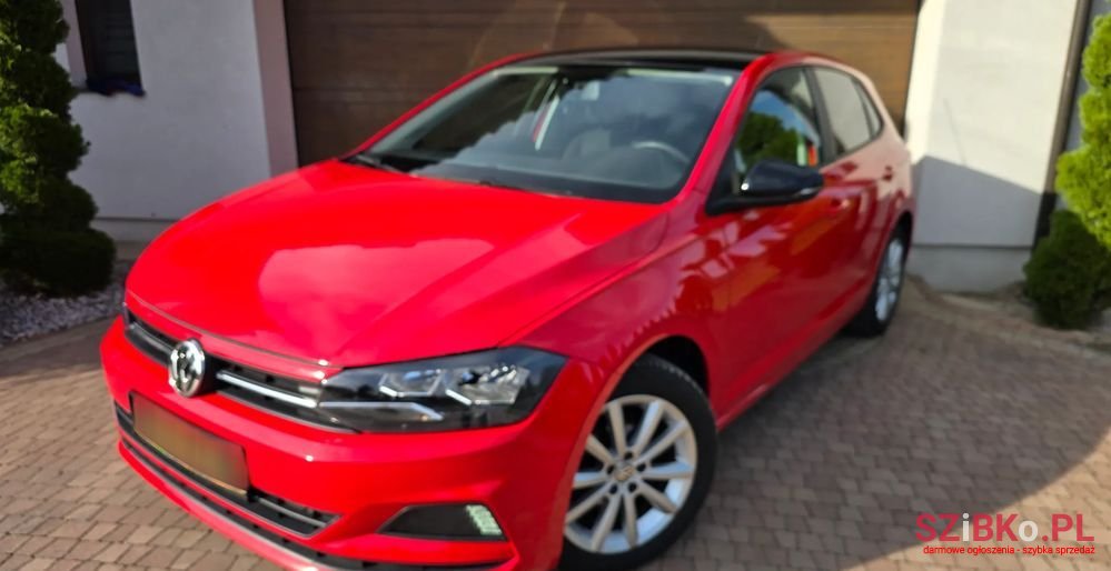 2018' Volkswagen Polo photo #2