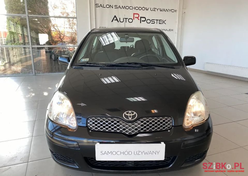 2005' Toyota Yaris photo #2