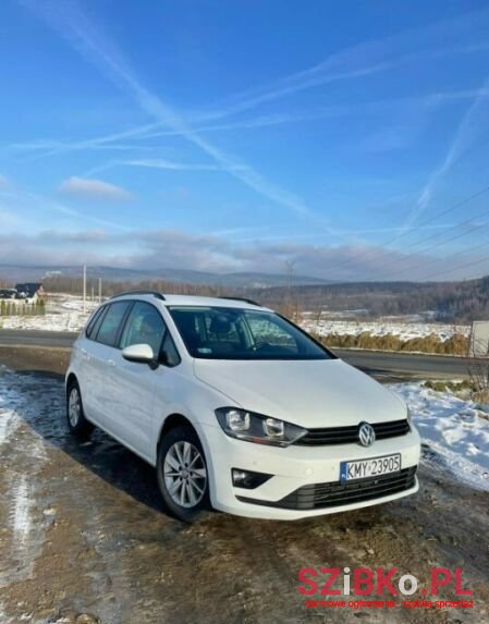 2016' Volkswagen Golf photo #1