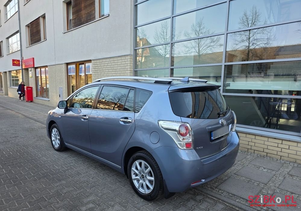 2010' Toyota Verso photo #5