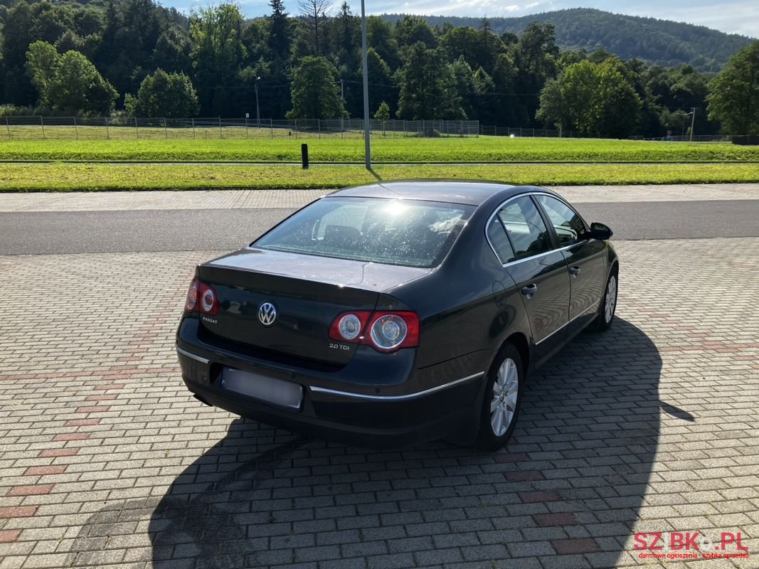 2006' Volkswagen Passat photo #3