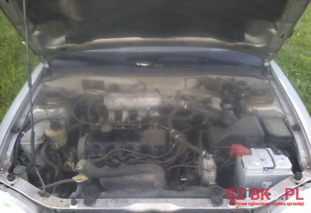 1999' Hyundai Lantra photo #3