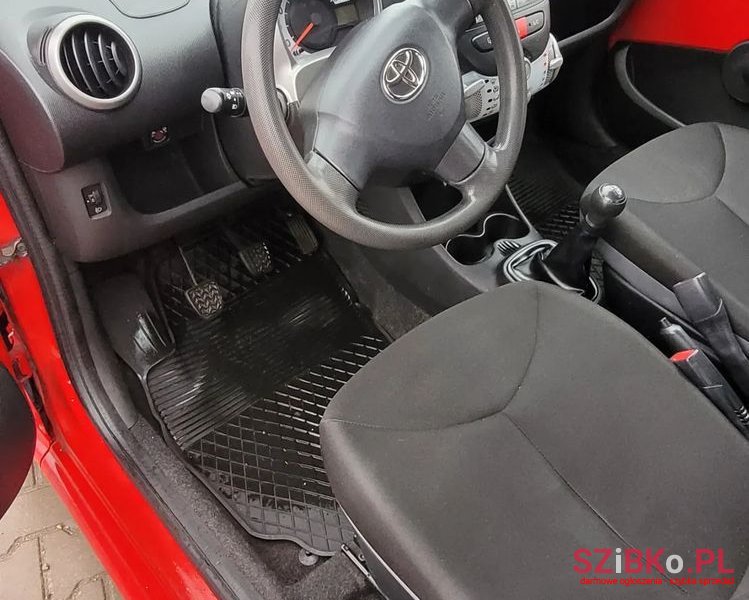 2013' Toyota Aygo photo #4