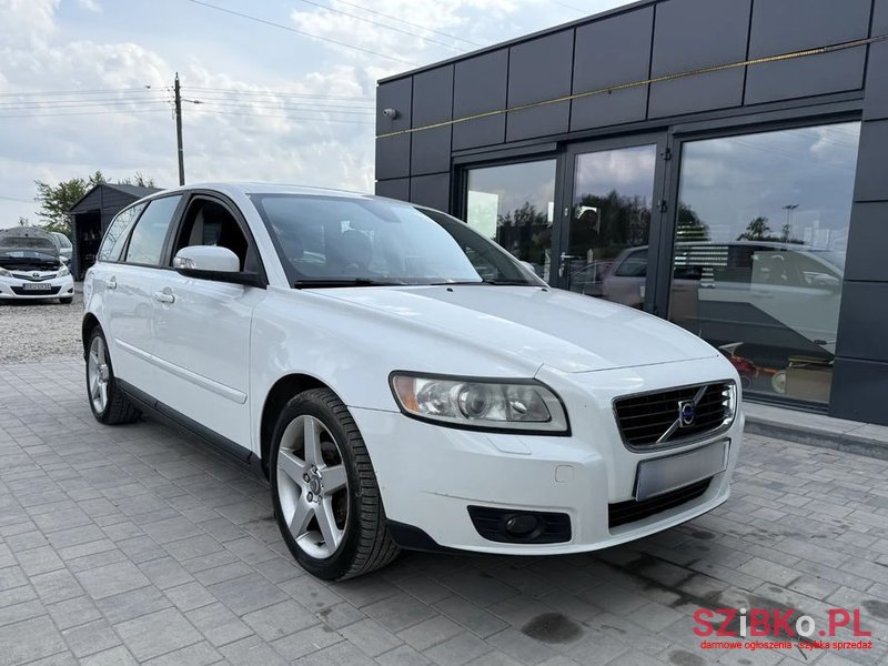 2009' Volvo V50 2.0 photo #3