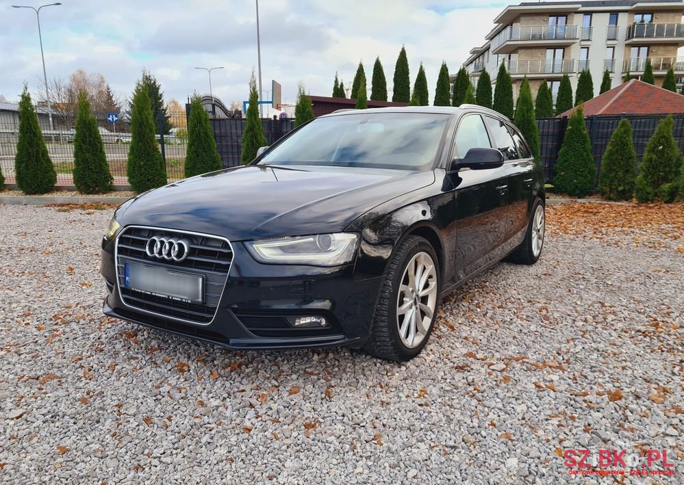 2012' Audi A4 Avant photo #1