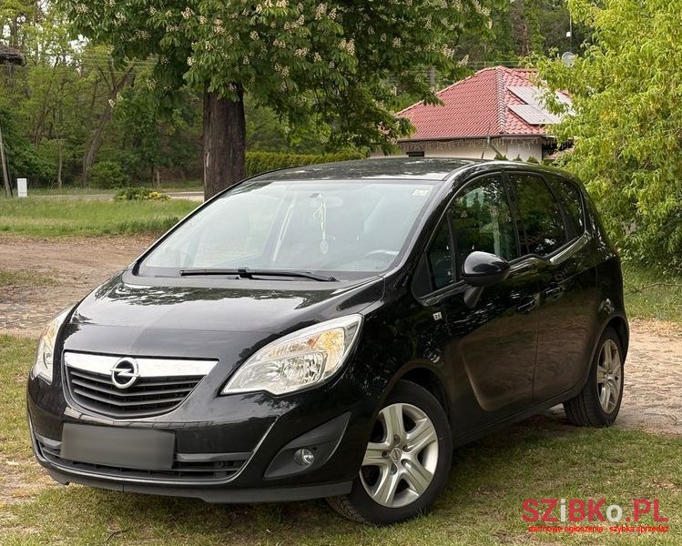 2011' Opel Meriva photo #1