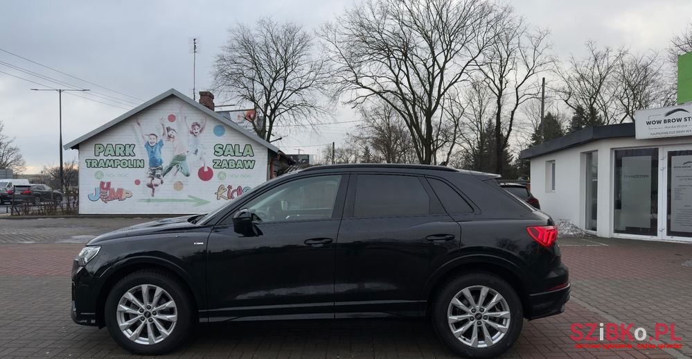 2022' Audi Q3 photo #4