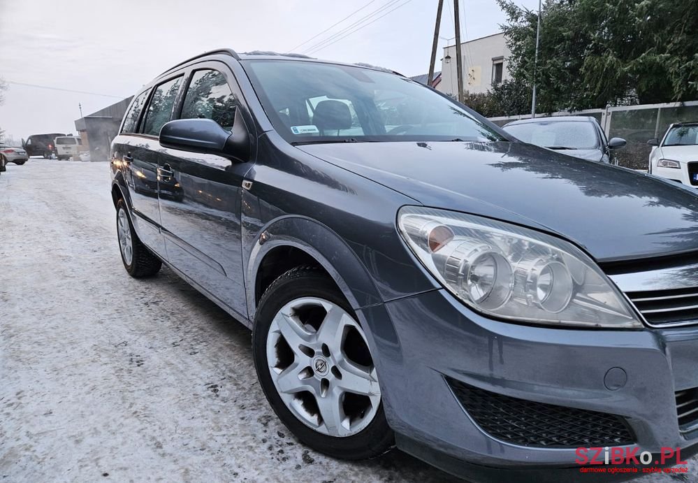 2007' Opel Astra photo #2