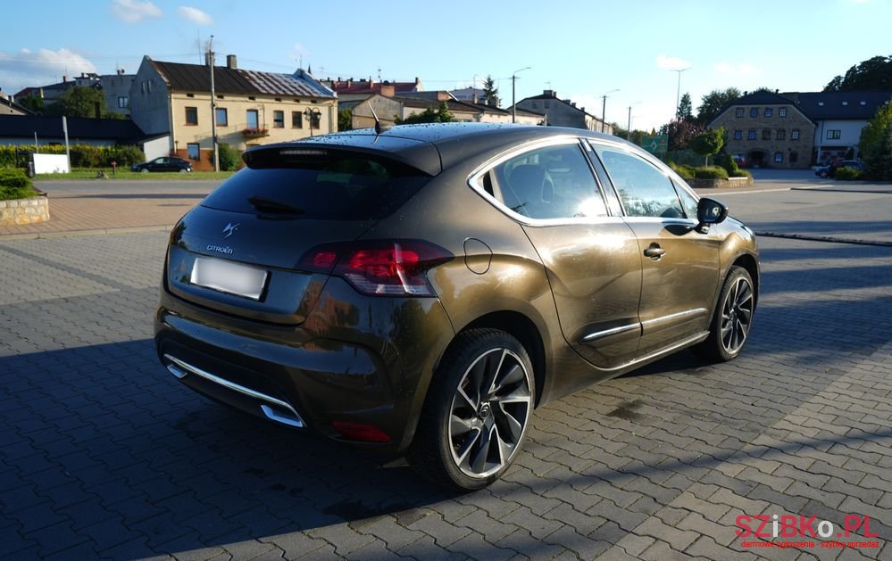 2013' Citroen DS4 photo #5