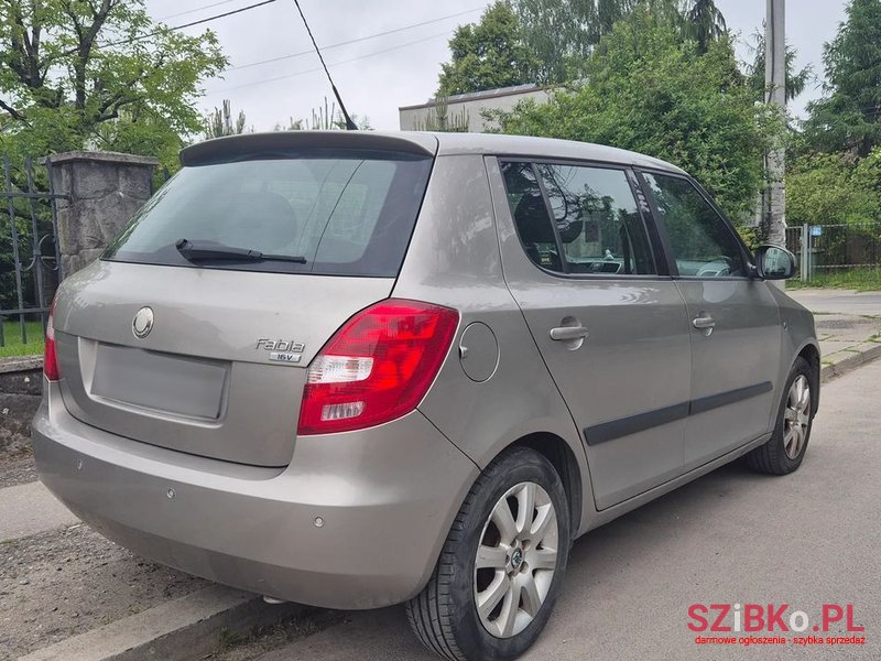 2008' Skoda Fabia 1.4 16V Comfort photo #6