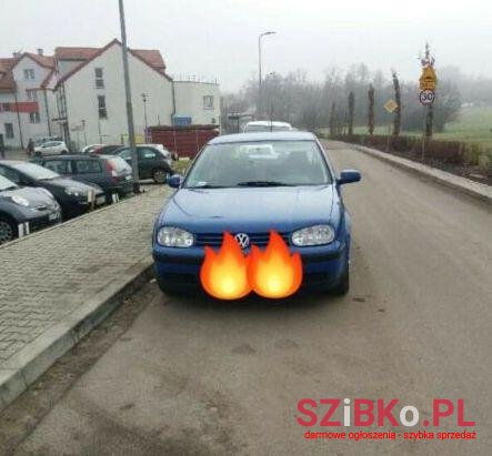 2000' Volkswagen Golf photo #1