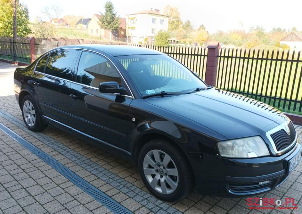 2004' Skoda Superb photo #2