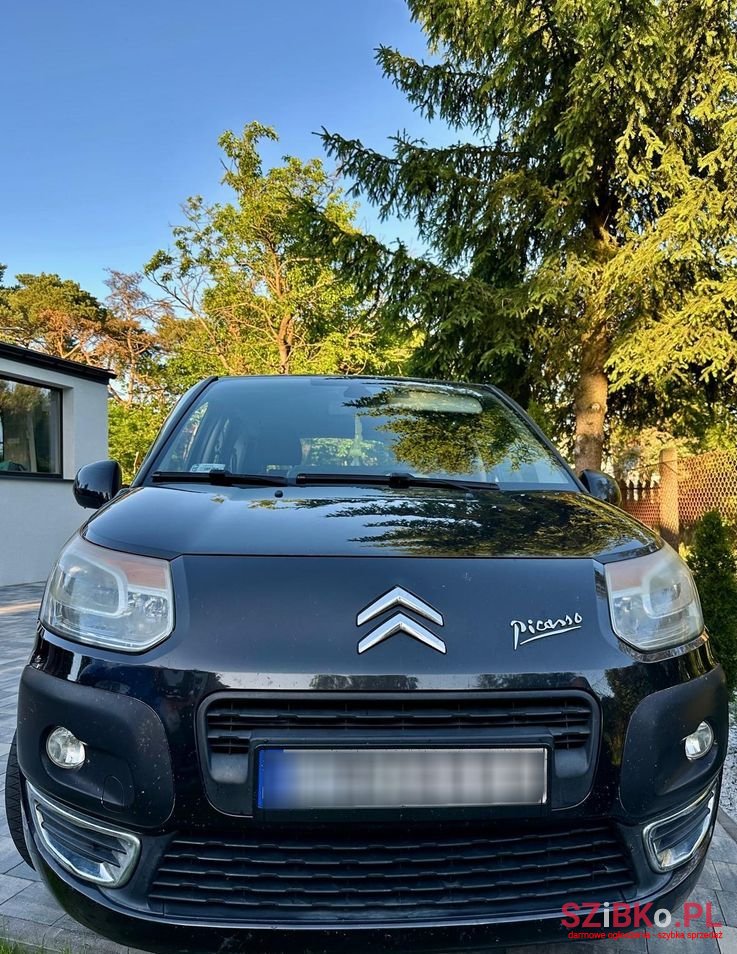 2009' Citroen C3 Picasso 1.4I Attraction photo #1