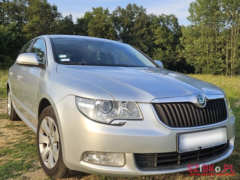 2013' Skoda Superb 2.0 Tdi Ambition photo #1