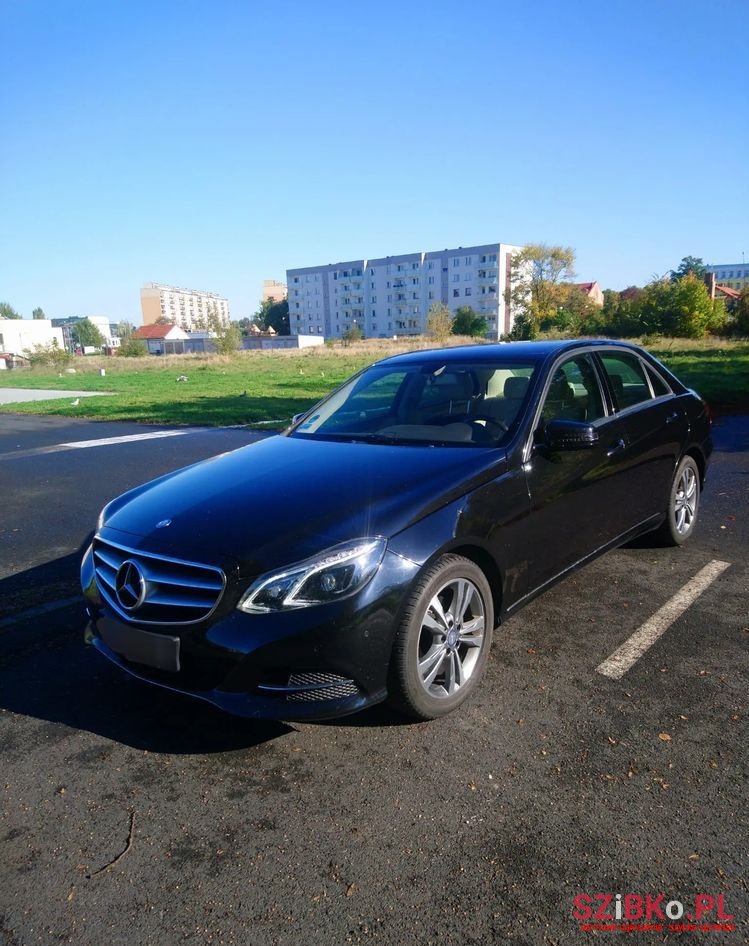 2015' Mercedes-Benz E-Class photo #2