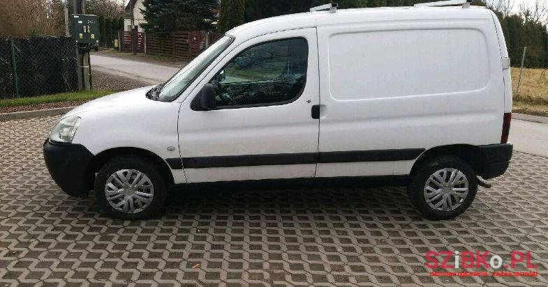 2004' Peugeot Partner photo #1