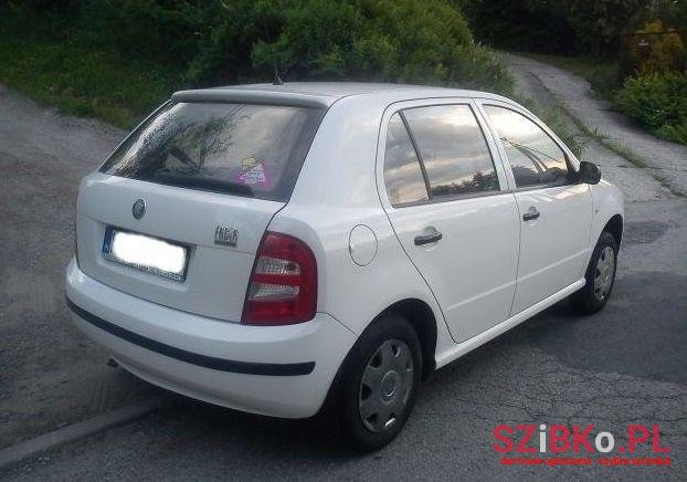 2003' Skoda Fabia photo #2