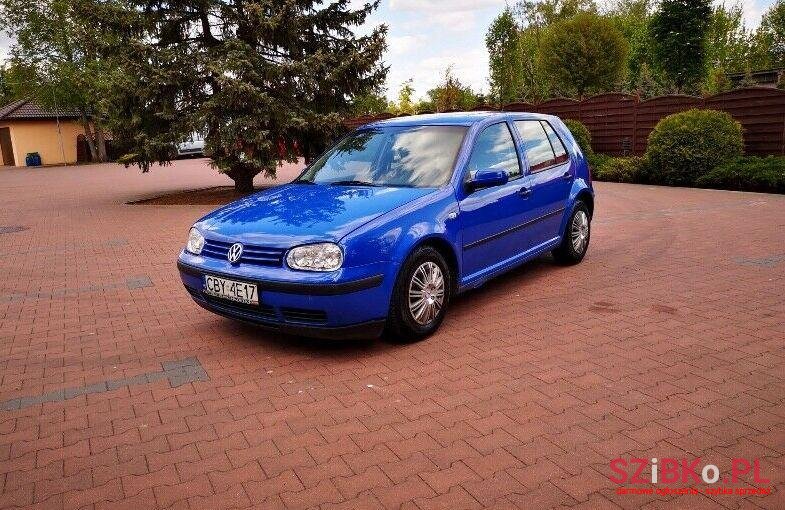1999' Volkswagen Golf photo #1