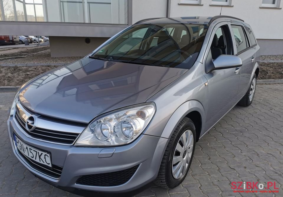 2009' Opel Astra photo #3
