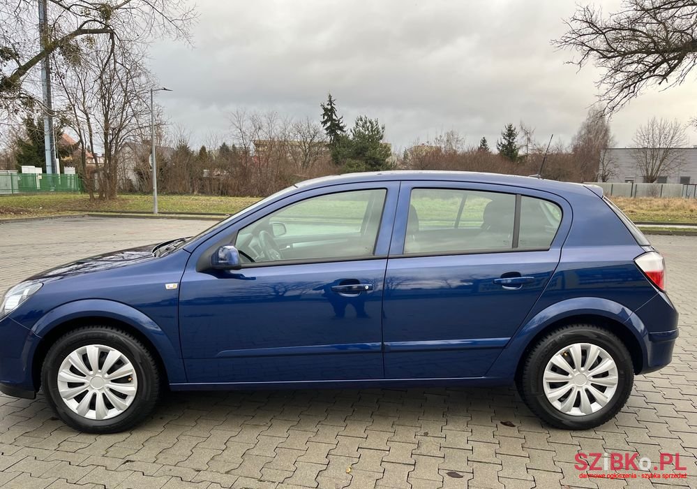 2006' Opel Astra 1.6 Cosmo photo #2