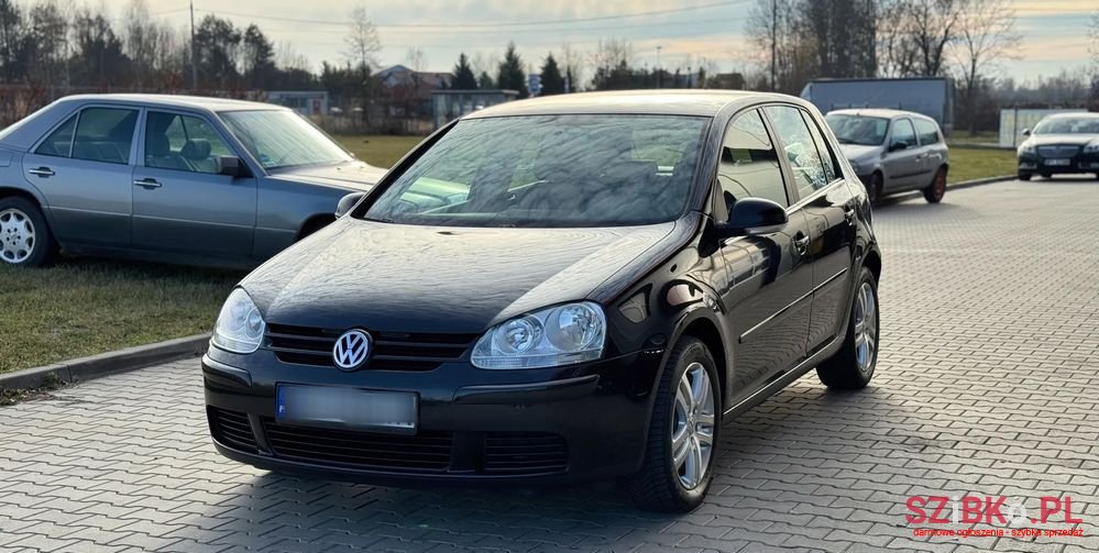 2007' Volkswagen Golf photo #1