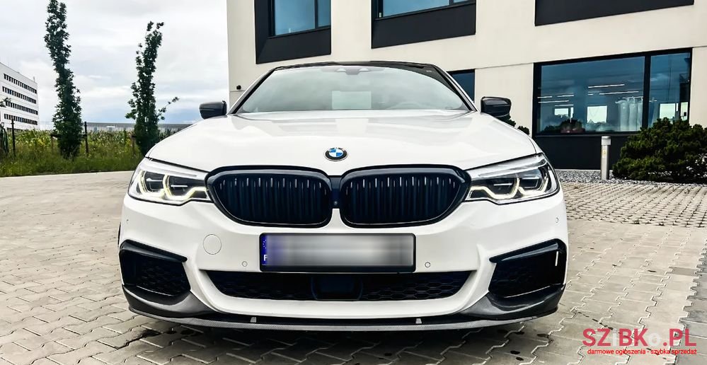 2018' BMW 5 Series photo #2