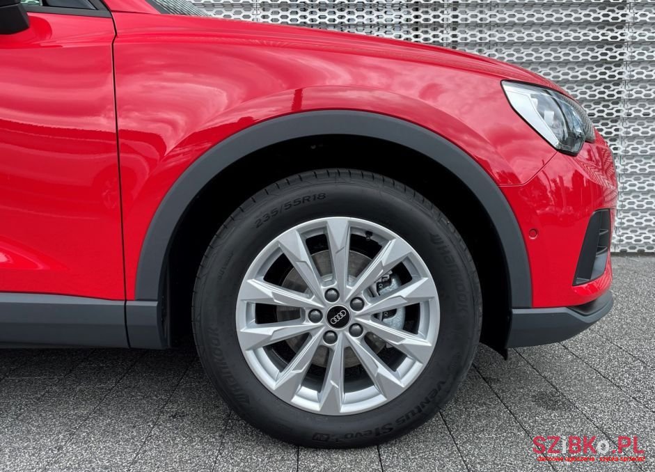 2022' Audi Q3 photo #4