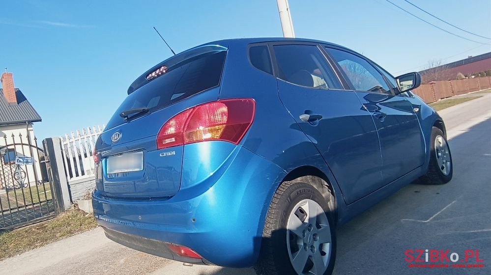 2010' Kia Venga photo #5