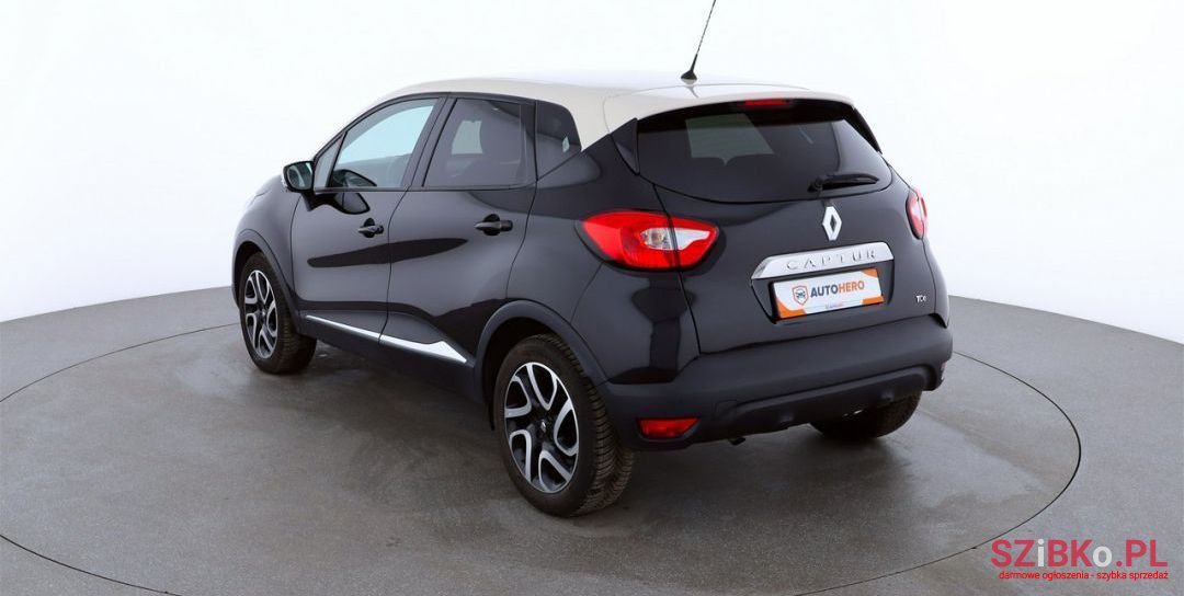 2015' Renault Captur photo #3