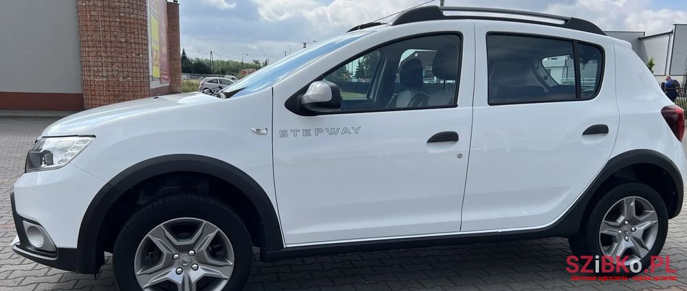 2018' Dacia Sandero Stepway photo #2