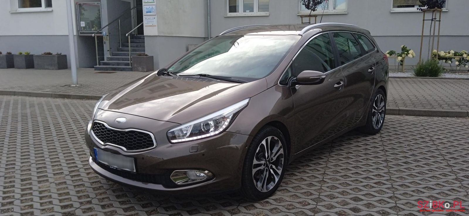 2013' Kia Ceed photo #2