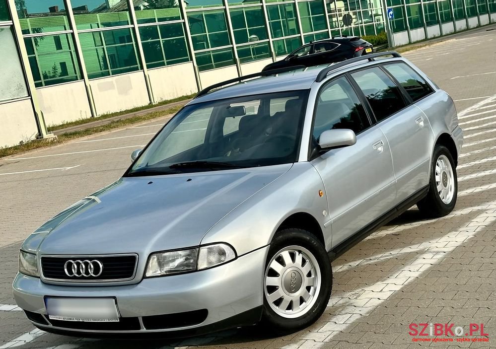 1996' Audi A4 Avant photo #2