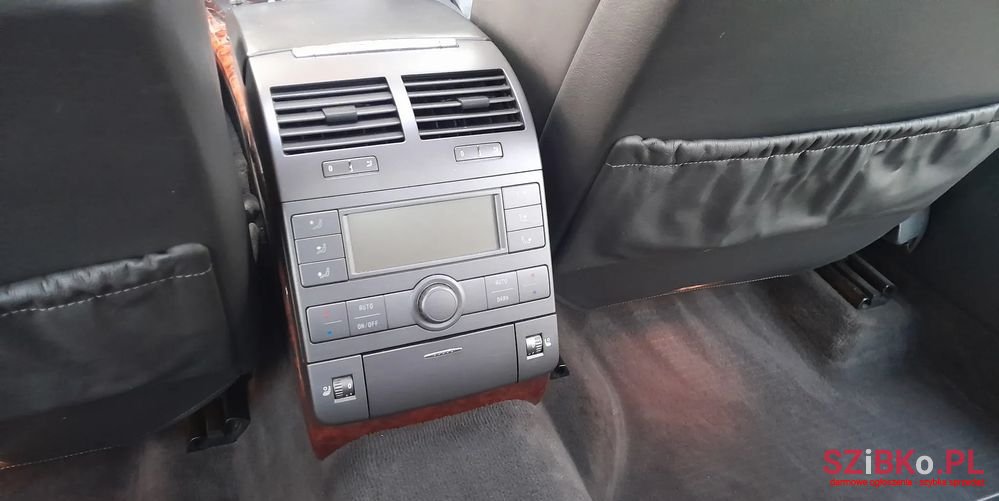 2006' Volkswagen Phaeton photo #6