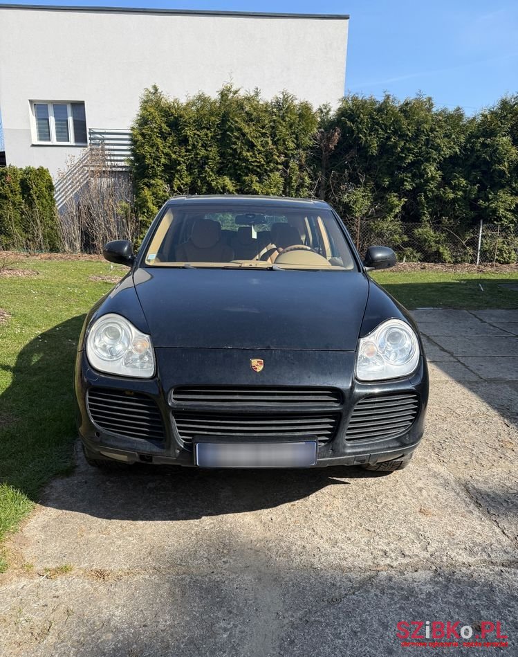 2006' Porsche Cayenne photo #2