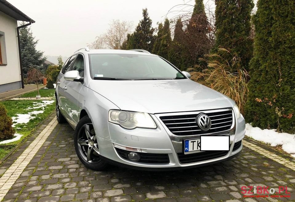 2007' Volkswagen Passat photo #3
