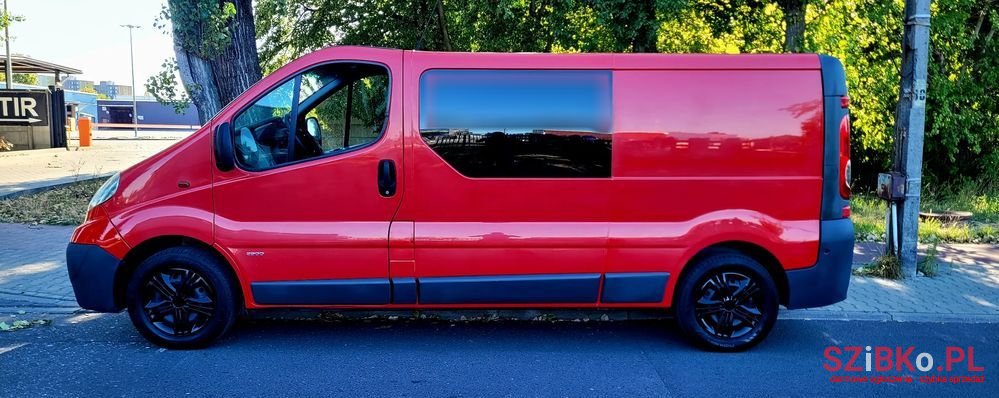 2011' Opel Vivaro photo #3